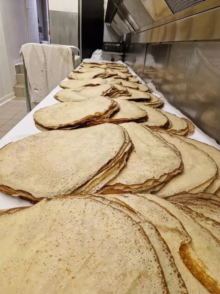 Le sarazz'in - crêpes bretonnes (1)webp