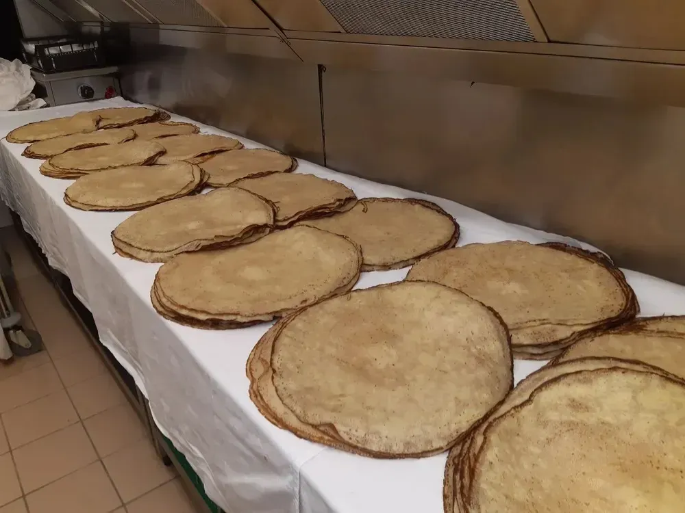 Le sarazz'in - crêpes bretonnes (2)webp